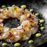 Cold-Smoked Scallop Carpaccio with Crispy Guanciale & Yuzu Emulsion装 photo 1